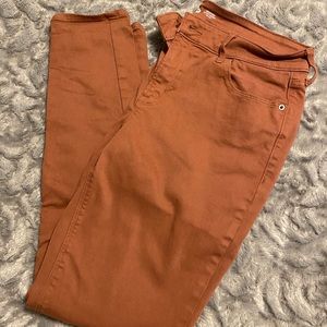 Rusty color skinny jeans